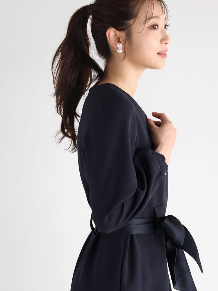 Vin NAVY リボンアクセントネイビーワンピース　新品未使用 クーポン】ヴァン Vin Vin NAVY リボンアクセントネイビー