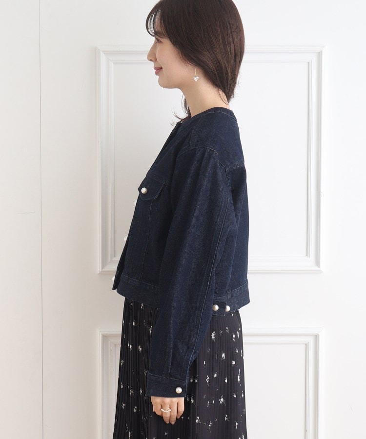 セール 30%OFF】パール調釦ノーカラーデニムジャケット