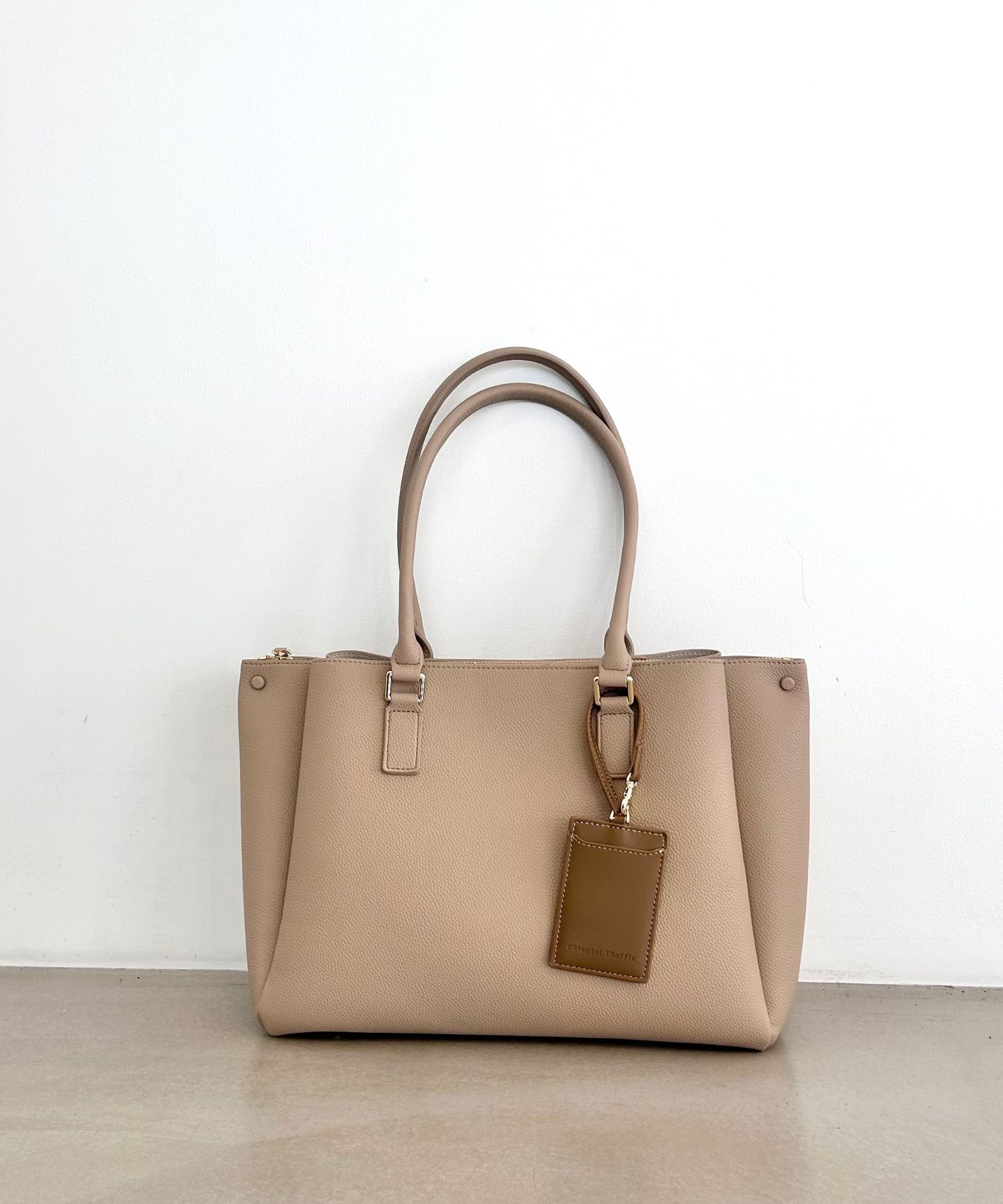 セール 15%OFF】通勤・大容量 A4横長トートバッグ/0220BA