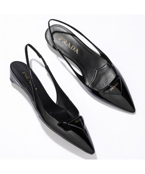大人気！直営店買付☆PRADA☆フォームラバー サンダル (PRADA