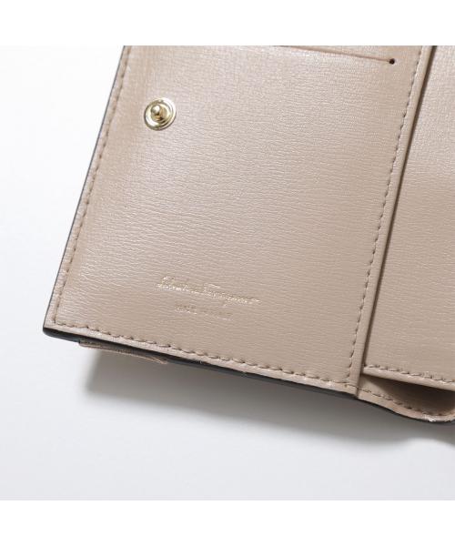 セール 23%OFF】SALVATORE FERRAGAMO 二つ折り財布 22E009