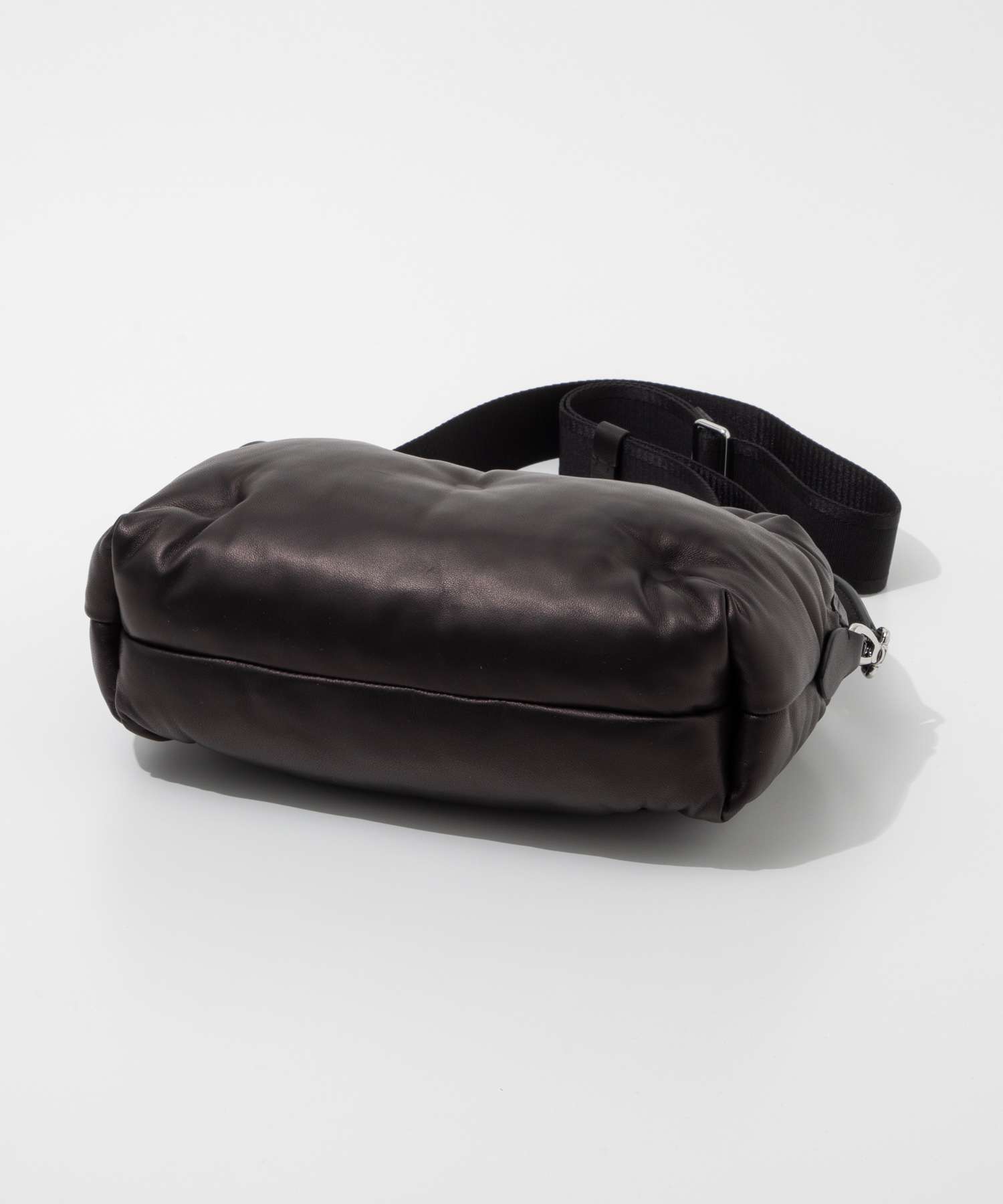 メゾン マルジェラ MAISON MARGIELA SB1WB0006 P4300 ショルダー メゾン マルジェラ MAISON MARGIELA SB1WB0006 P4300 ショルダー