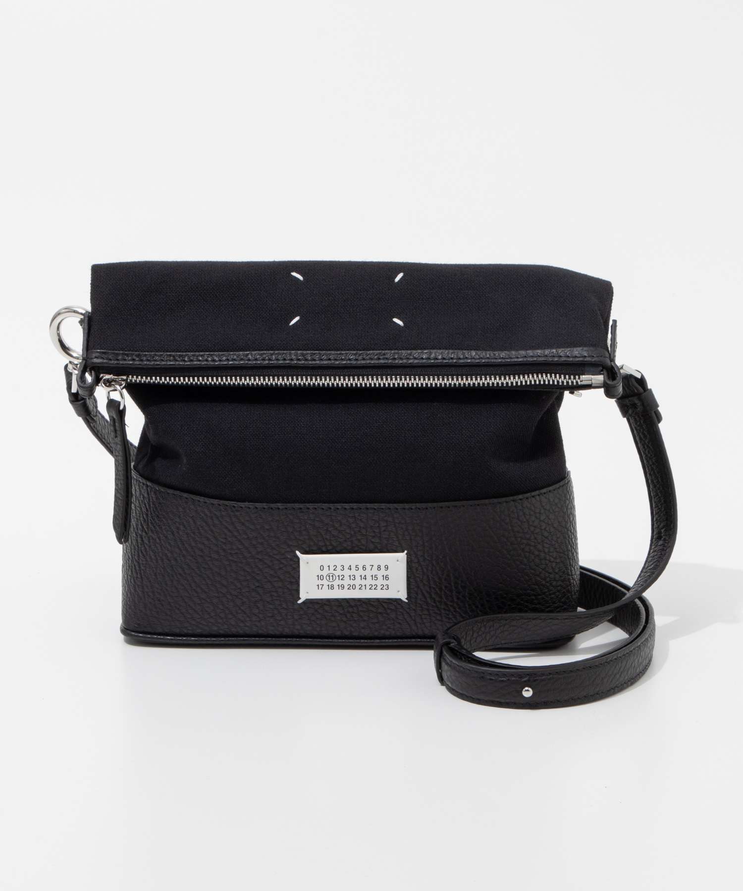メゾン マルジェラ MAISON MARGIELA SB1WG0042 P4348 ショルダー