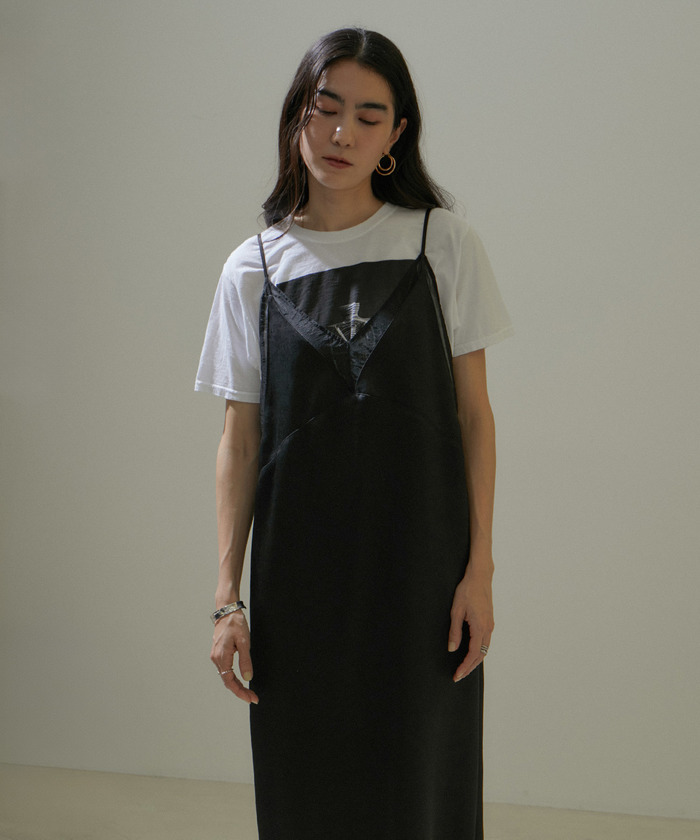 【新品】The shop Amel ケープ付きワンピース ✧アンタイトル ロペ 新品】The shop Amel ケープ付きワンピース ✧アンタイトル ロペ