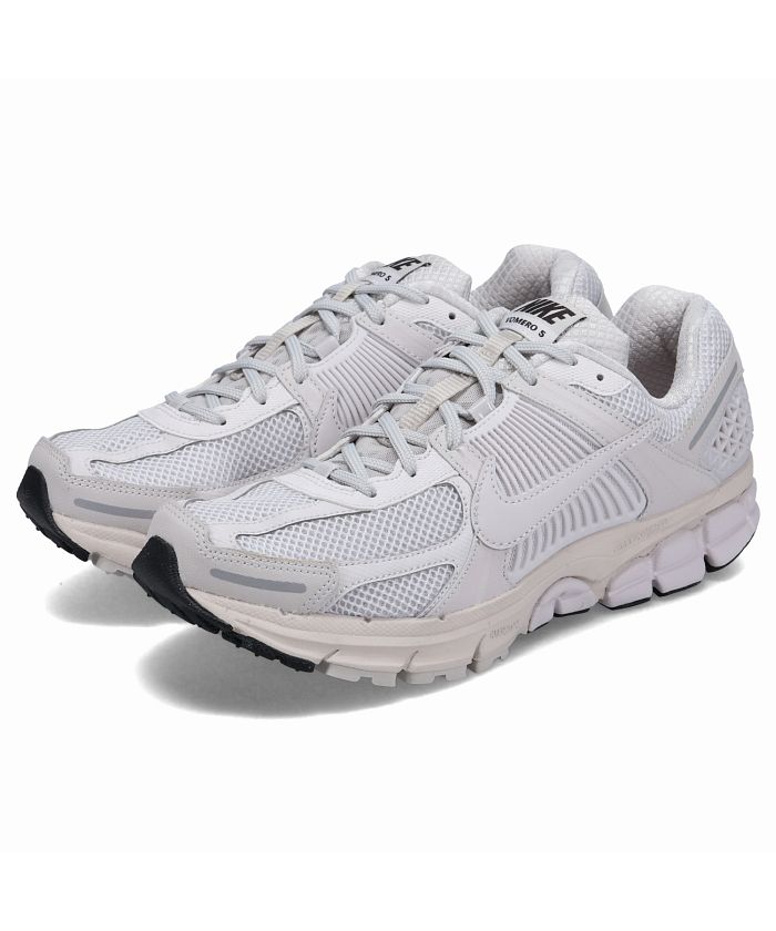 ナイキ NIKE Zoom Vomero 5 スニーカー　28 メンズ　ベージュ Nike Zoom Vomero 5 Men's Shoes. Nike JP