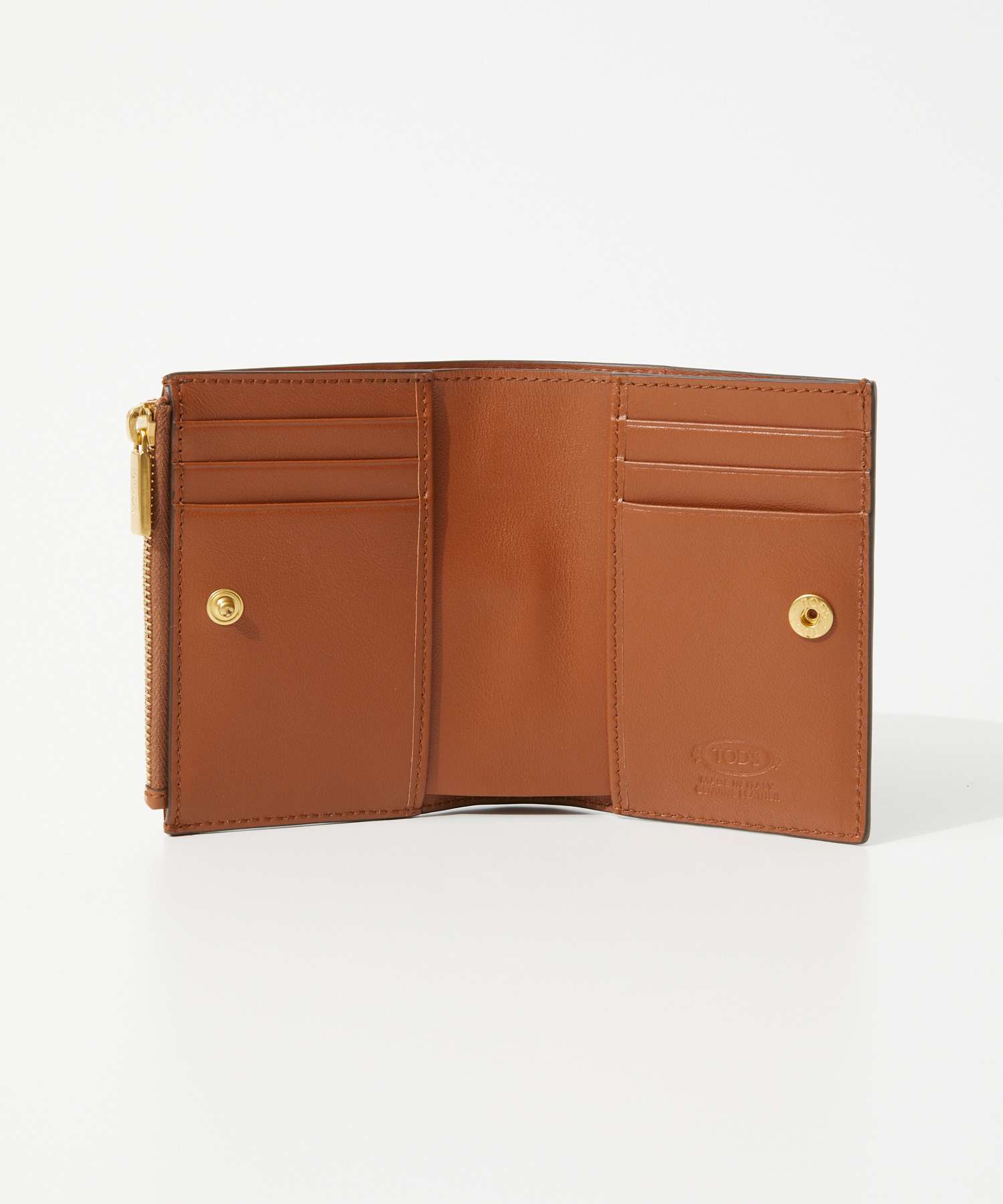 大特価 トッズ TOD'S XAWTSKBA200 KET 二つ折り財布 JASON CLOUD LUXOR TVドラマ