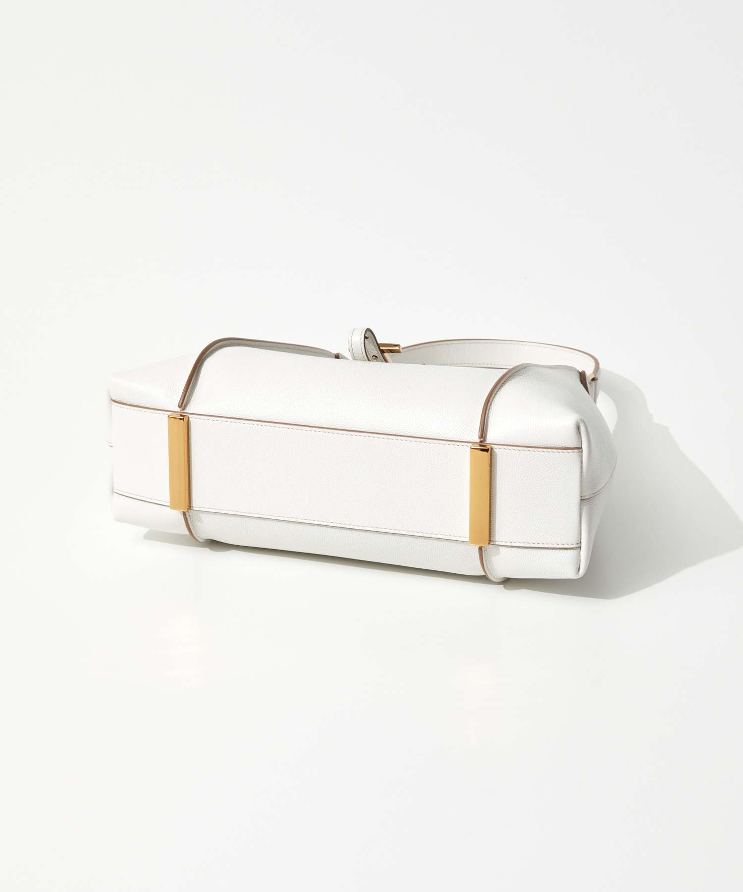 TOD'S XBWTSBS0200 Q8E ハンドバッグ トッズ TOD'S XBWTSBS0200 Q8E ハンドバッグ AMANDA レディース