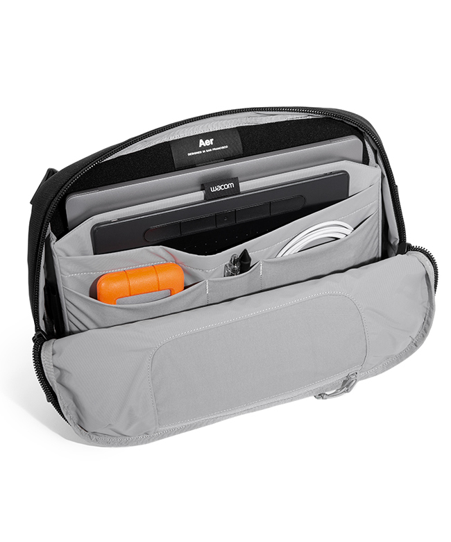 【未使用に近い】 Aer エアー ボディバッグ Travel Sling グレー 楽天市場】【最大42倍 8/25限定】 エアー ボディバッグ Aer