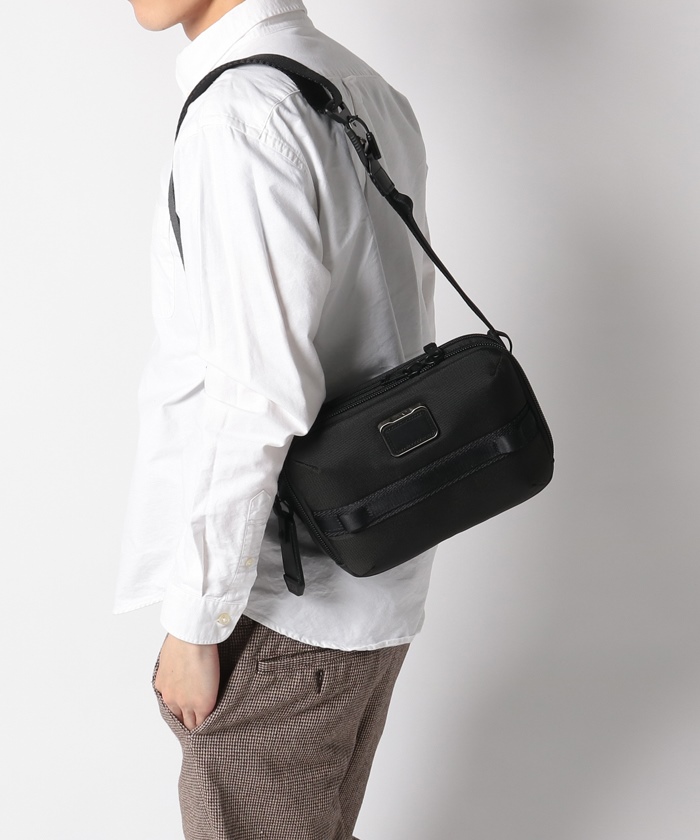 旅をオシャレに【TUMI 創業時モデル】レザーボストンバッグ
