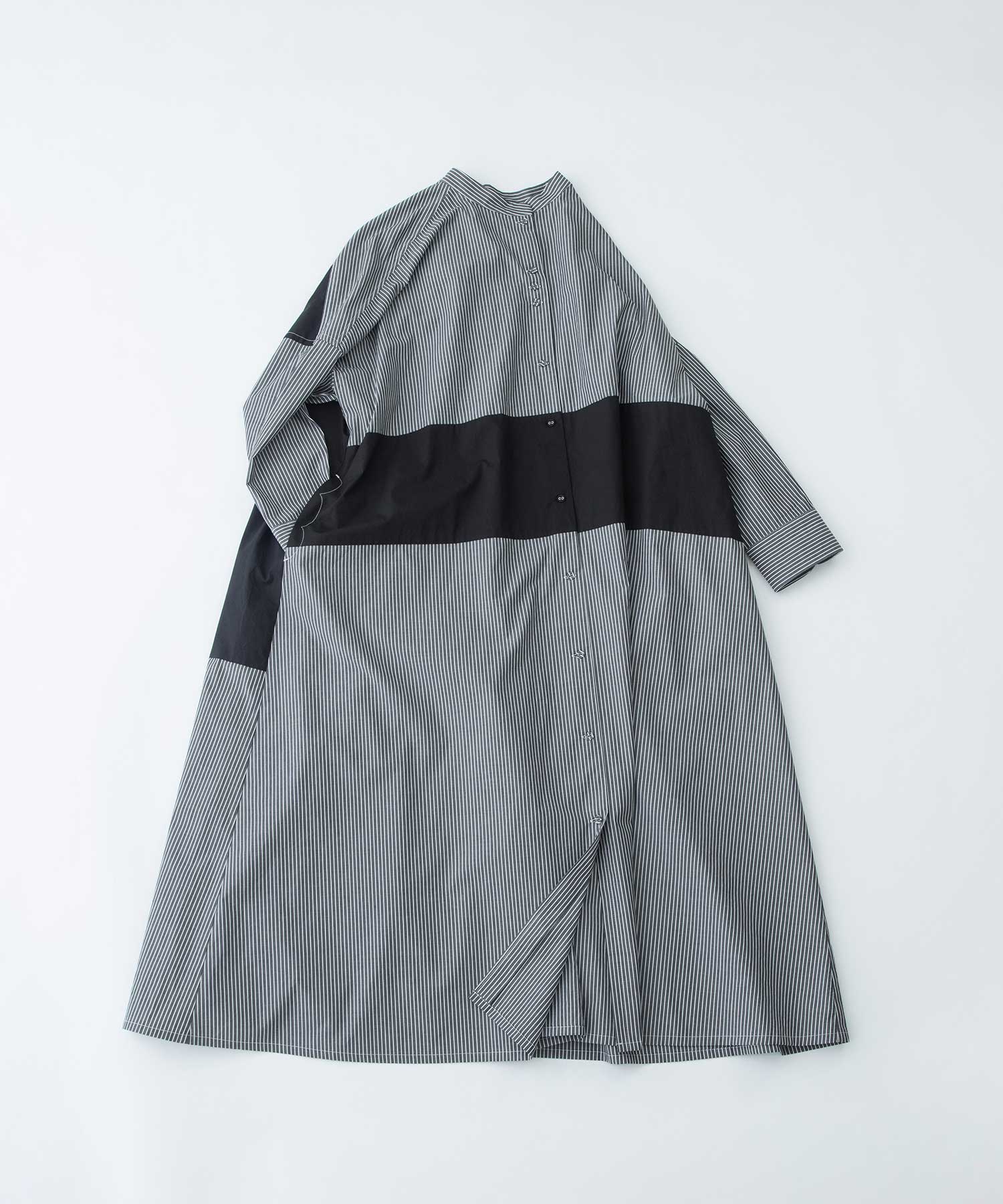 美品 ノップドゥノッド nop de nod Cornet配色切り替えワンピース セール】ノップドゥノッド nop de nod Cornet配色切り替え