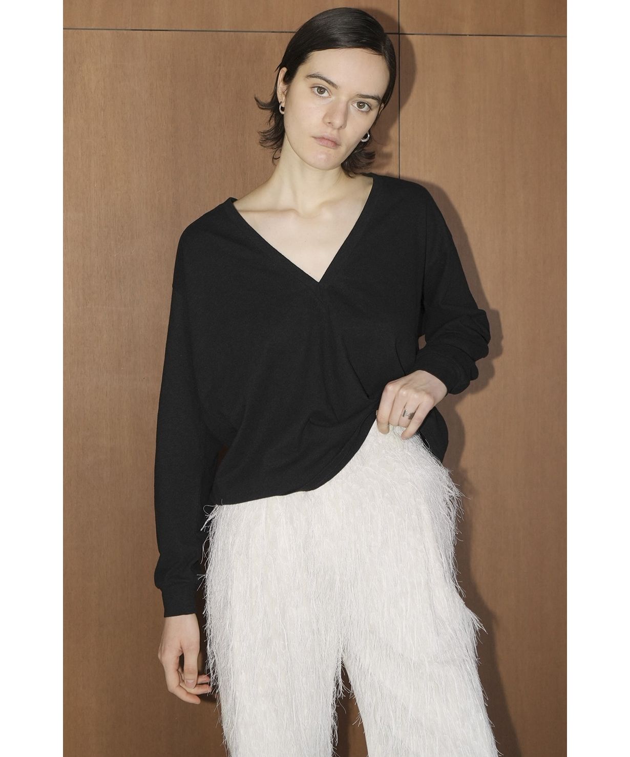 DEEP V NECK TOPS(506005328) | クラネ(CLANE) - d fashion