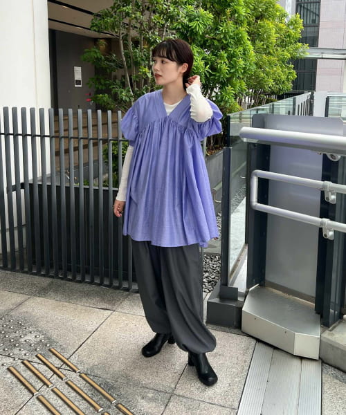 KBF（ケイビーエフ）の「ボリュームギャザーミニワンピース