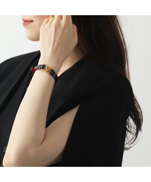 セール 18%OFF】ヴァレンティノ VALENTINO VALENTINO ブレスレット J0C44 ZXL レザー Vロゴ(506015318) | ヴァレンティノ(VALENTINO) - d fashion セール 18%OFF】ヴァレンティノ VALENTINO VALENTINO ブレスレット J0C44 ZXL レザー Vロゴ(506015318) | ヴァレンティノ(VALENTINO) - d fashion