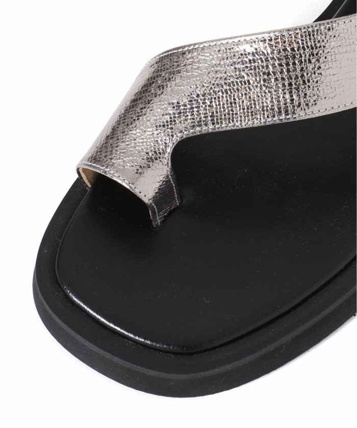 セール 30%OFF】GRISEレザーバックルトングサンダル(506020628