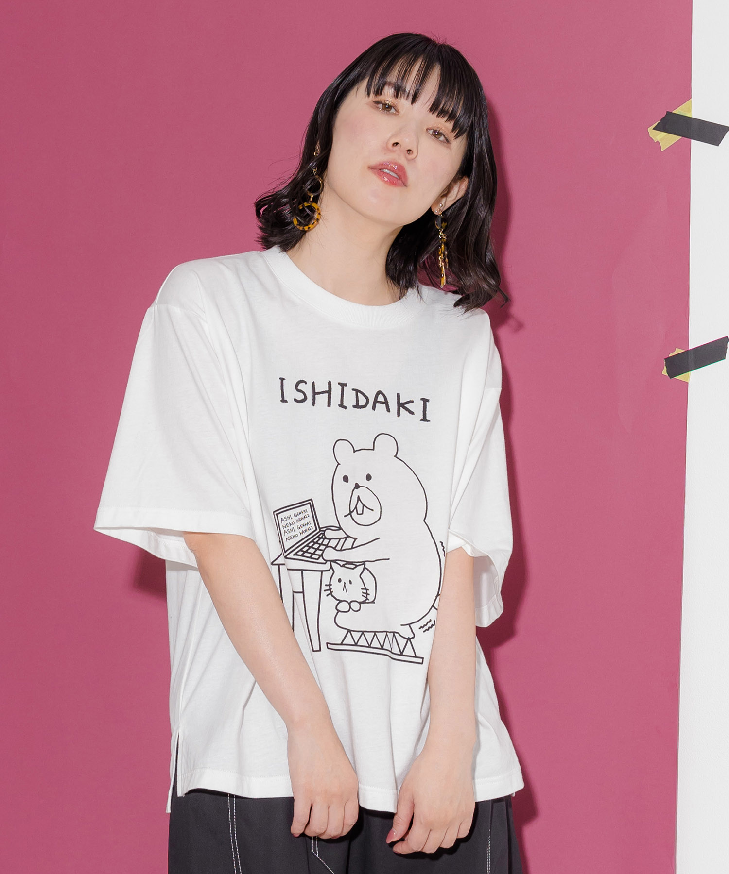 セール】ネコの重みで石抱き クマ UVプリントTシャツ(506020014