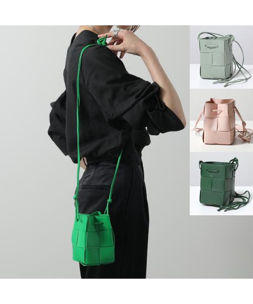 直営店☆BOTTEGA VENETA☆ CASSETTE レザー ミニベルトバッグ どんなスタイルでも合わせやすい、BOTTEGA VENETAカセットベルト