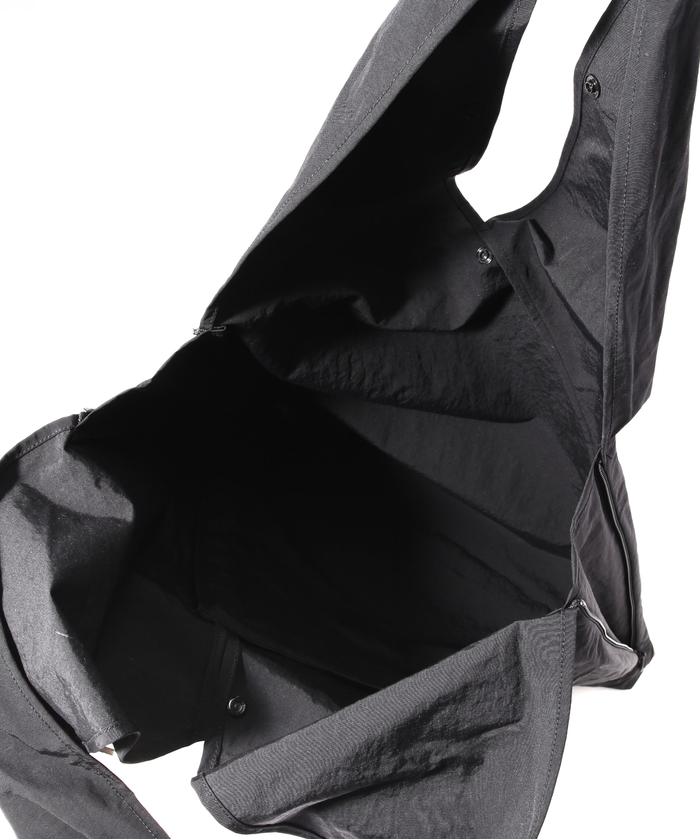 SLOW(スロウ)span nylon－triangle wrap bag－(506032237