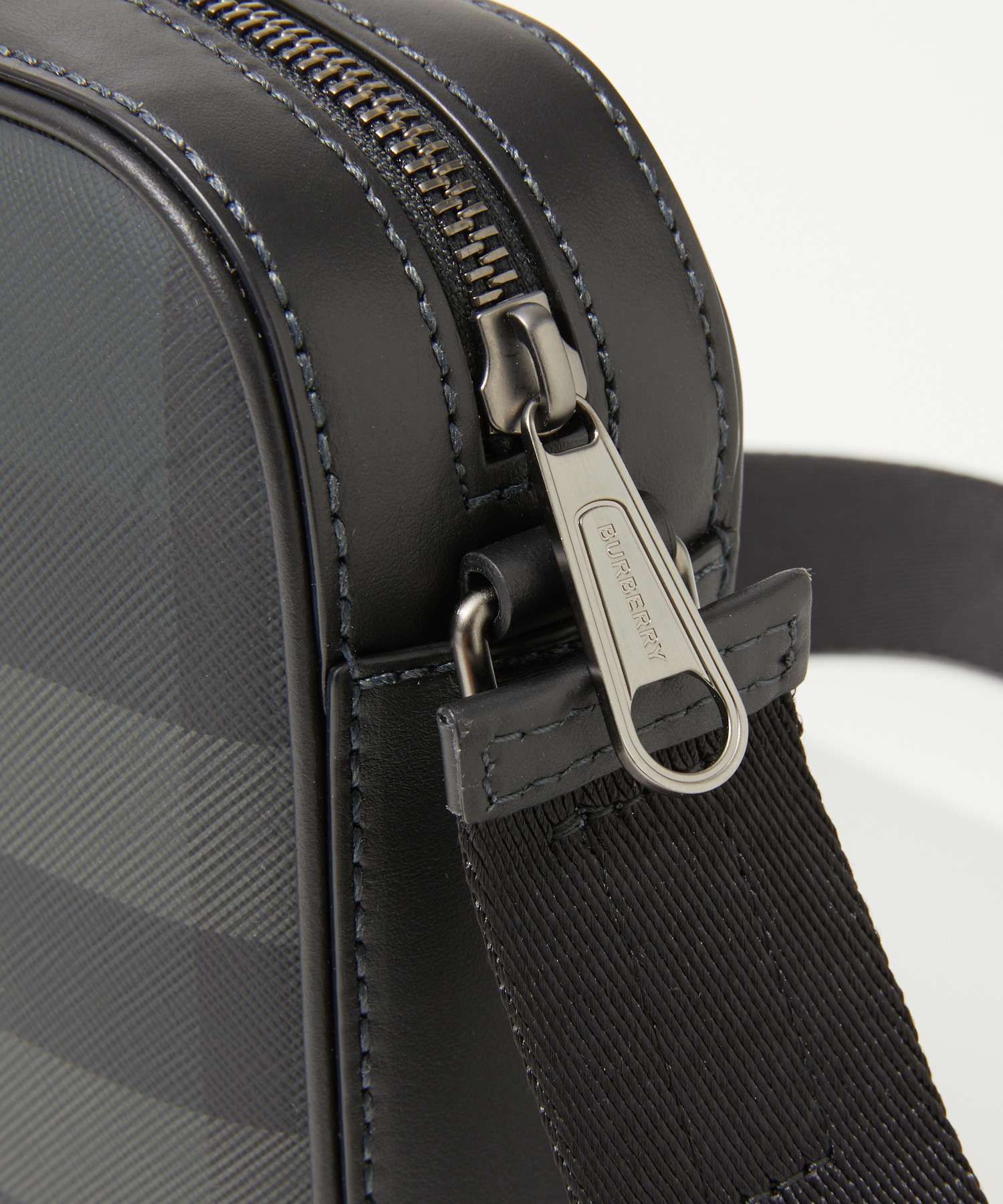 バーバリー BURBERRY 8068588 ショルダーバッグ ML MUSWELL BRT バーバリー BURBERRY 8068588 ショルダーバッグ ML MUSWELL BRT