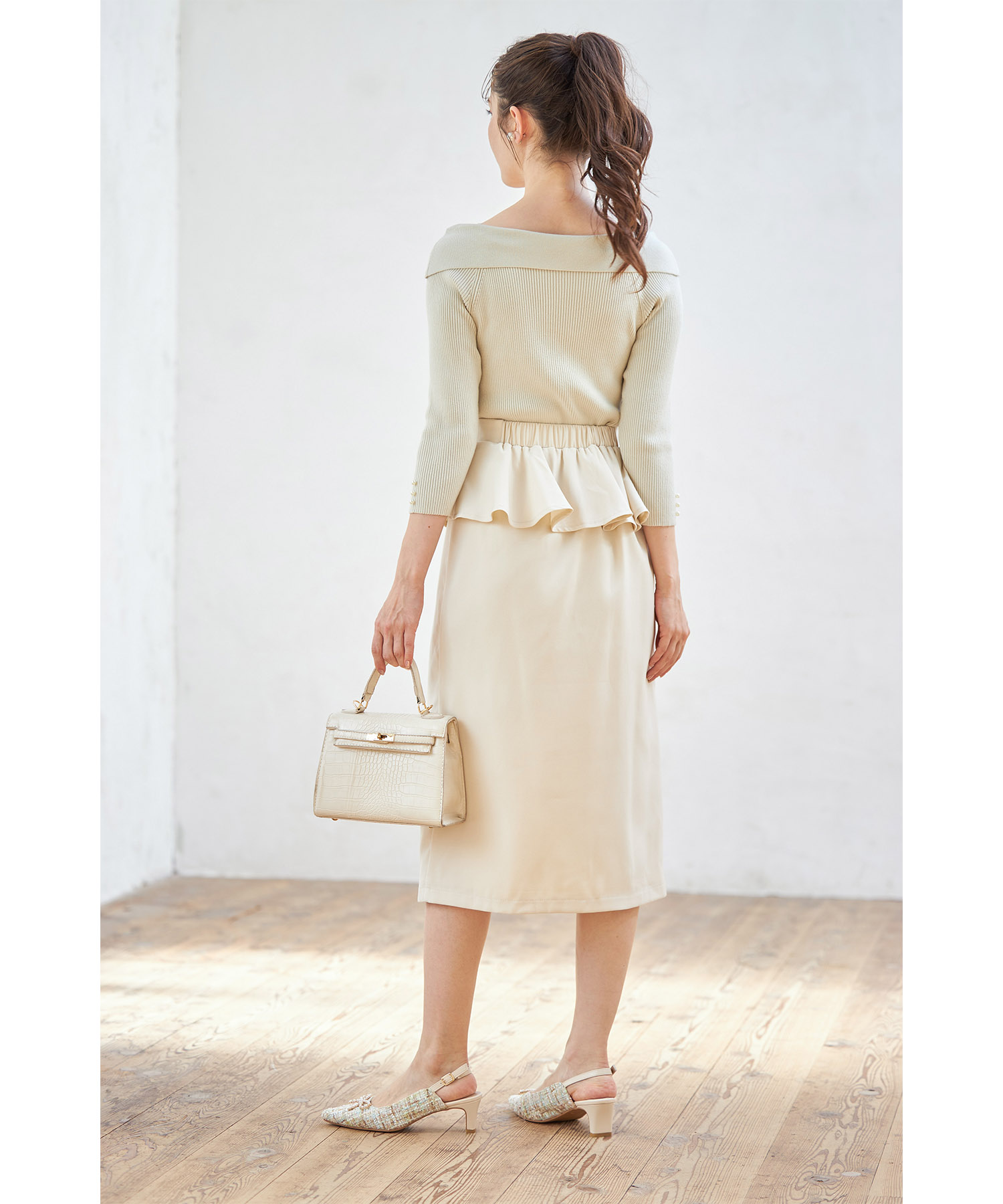 セール】トッコクローゼット tocco closet パール付きフロント