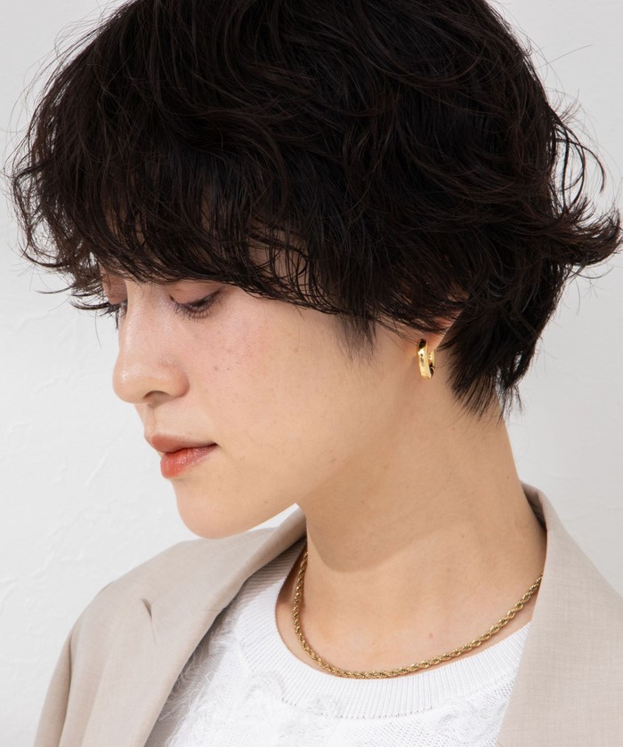 【HAESOOL】デイリーキンクフープEarring★ピアス★樹脂着用 HAESOOL】デイリーキンクフープEarring☆ピアス☆樹脂着用