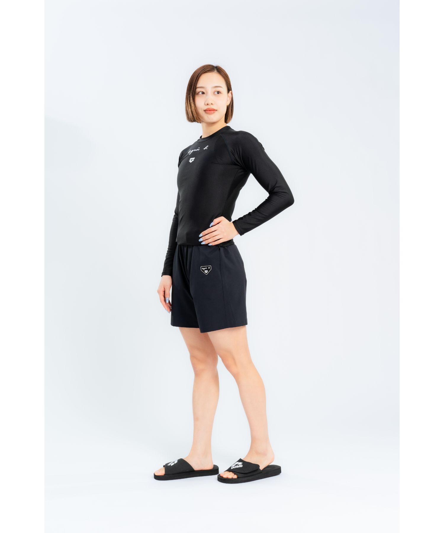 美品♪agnis b × arena  コラボ　ハーフパンツ agnis b × arena コラボ ハーフパンツ - メルカリ