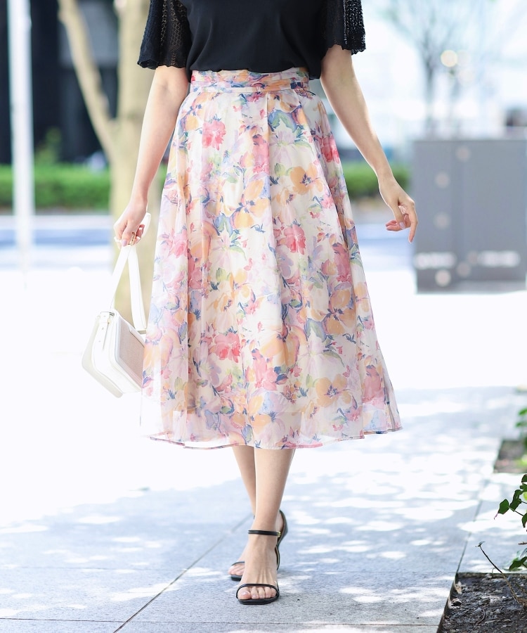 セール 30%OFF】【甘すぎない大人の花柄】Summerオーガン