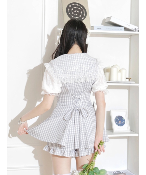 セール 50%OFF】キラキラビジューセーラーセットアップ