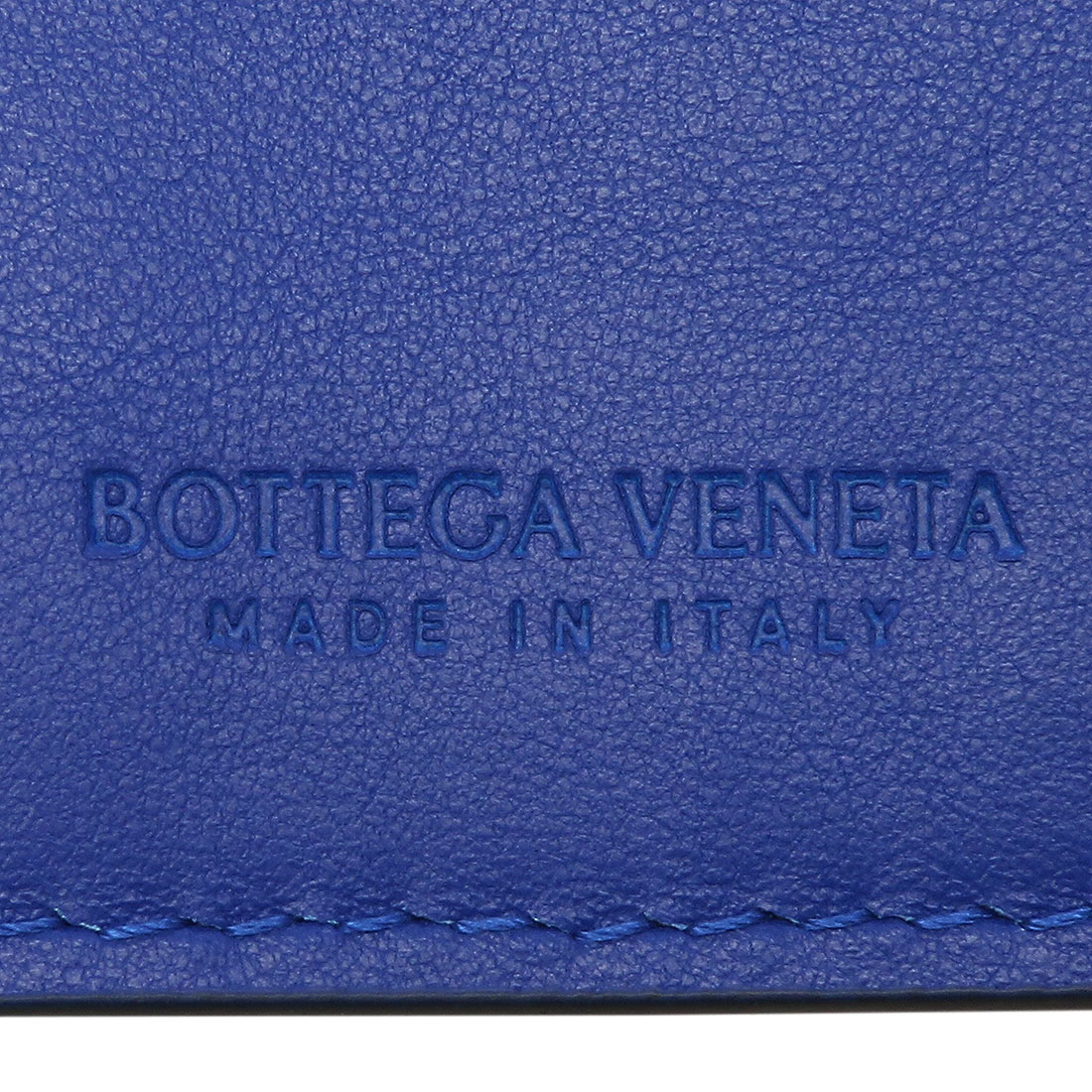 ボッテガヴェネタ　二つ折り財布　619390　ブラック／ブルー BOTTEGA VENETA ボッテガヴェネタ 二つ折り財布 イントレ