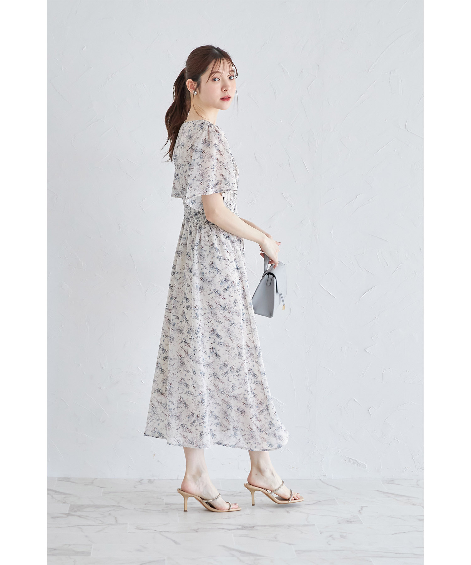 ピンタックフラワープリントウエストシャーリングシフォン