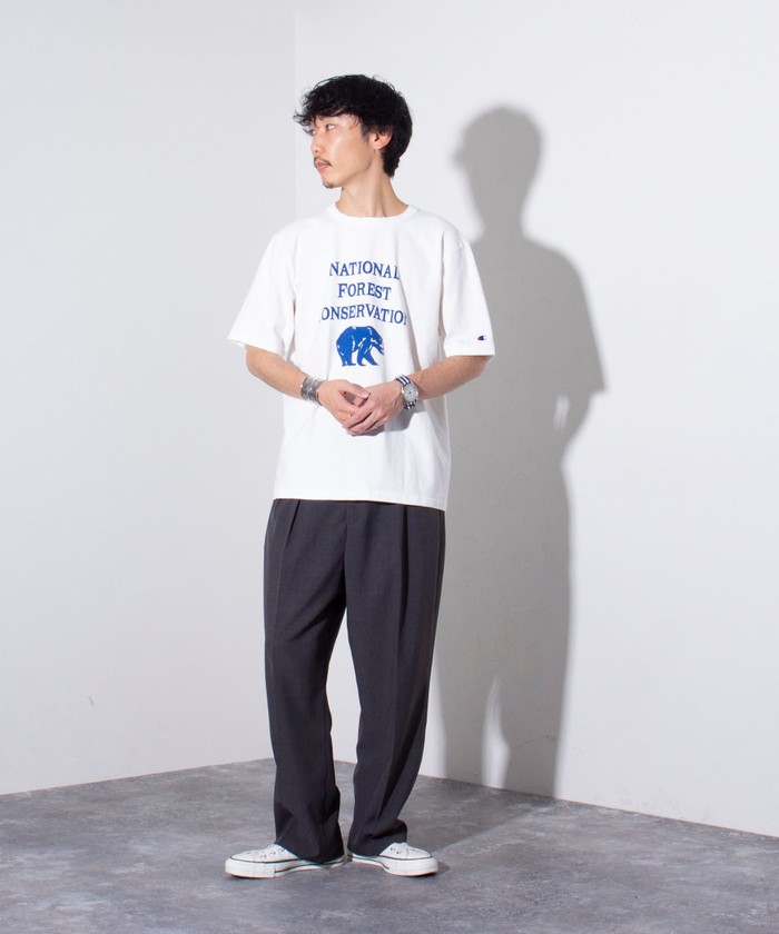 【グランジ】1JINN STUDIO Dog & Cat ラウンドTシャツ グランジ】1JINN STUDIO Dog & Cat ラウンドTシャツ