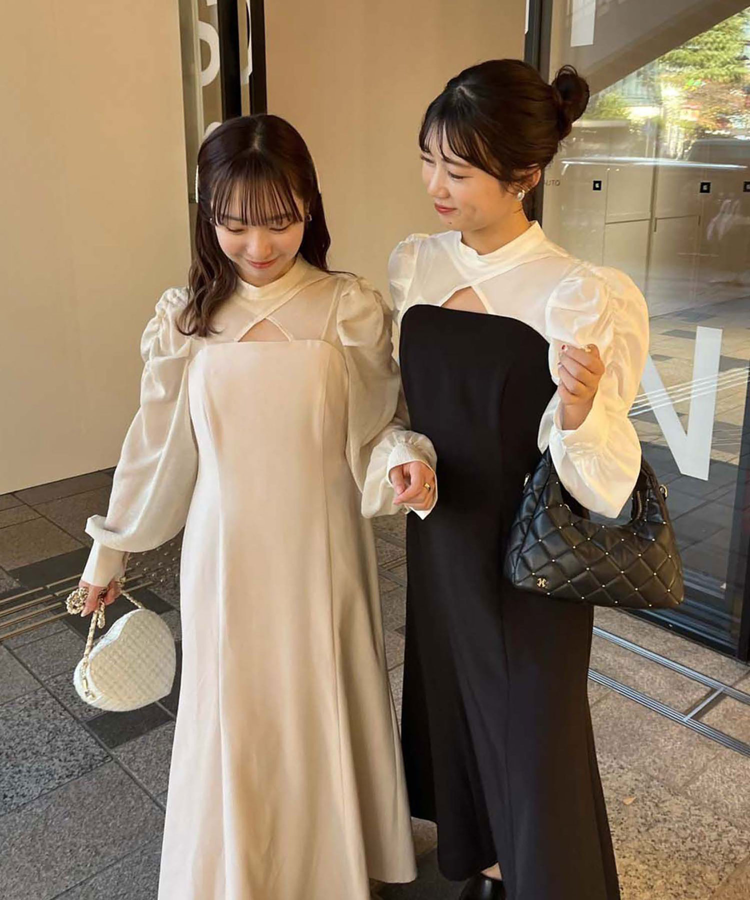 moco　niko and...　キルトジレ✘CPOワンピ 2点おまとめ 彼の視線を引き寄せるチェック×カラフルフラワープリントワンピース