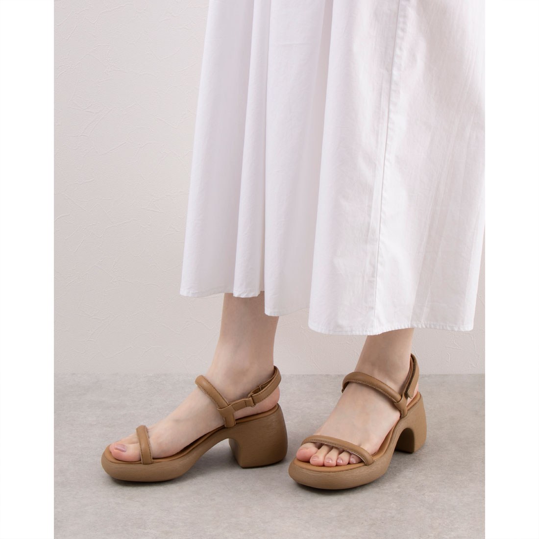 セール 35%OFF】カンペール CAMPER THELMA SANDAL / サンダル