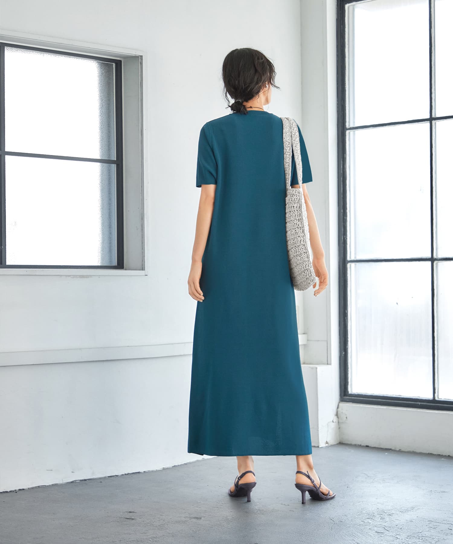 のいちご　DRESSTERIOR フレンチスリーブリップルワンピース DRESSTERIOR ワンピース 「ポケットあり/後ろウエストゴム