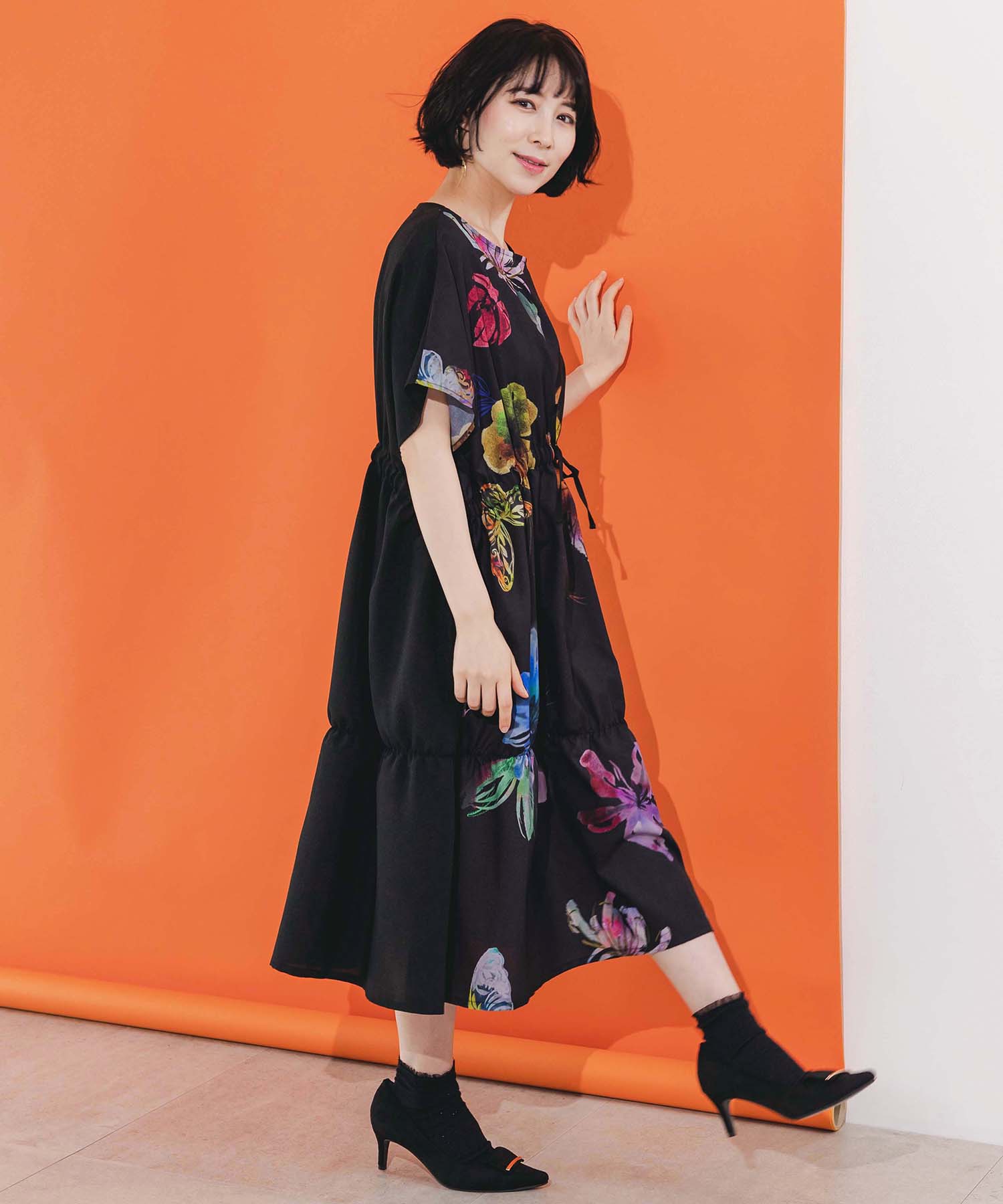 iS ScoLar　グラデーション花柄 シャーリングワンピース　タグ付き クーポン】【セール 40%OFF】スカラー ScoLar グラデーション花