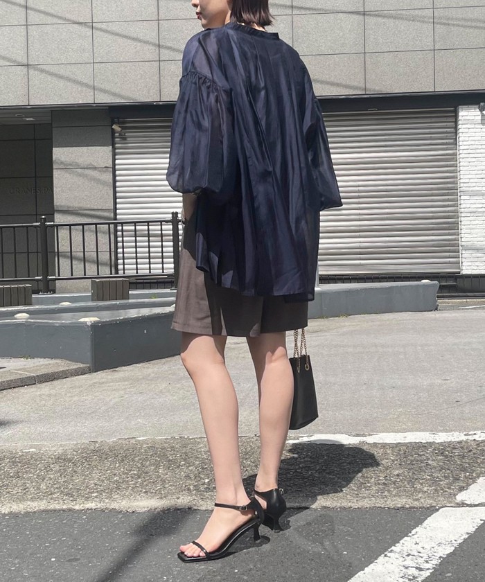 fredy emue シアーデザインタックシャツ fredy emue（フレディエミュ）の「シアーデザインタックシャツ