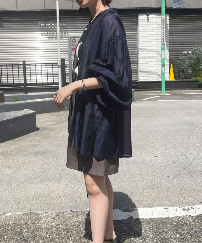 fredy emue シアーデザインタックシャツ fredy emue（フレディエミュ）の「シアーデザインタックシャツ
