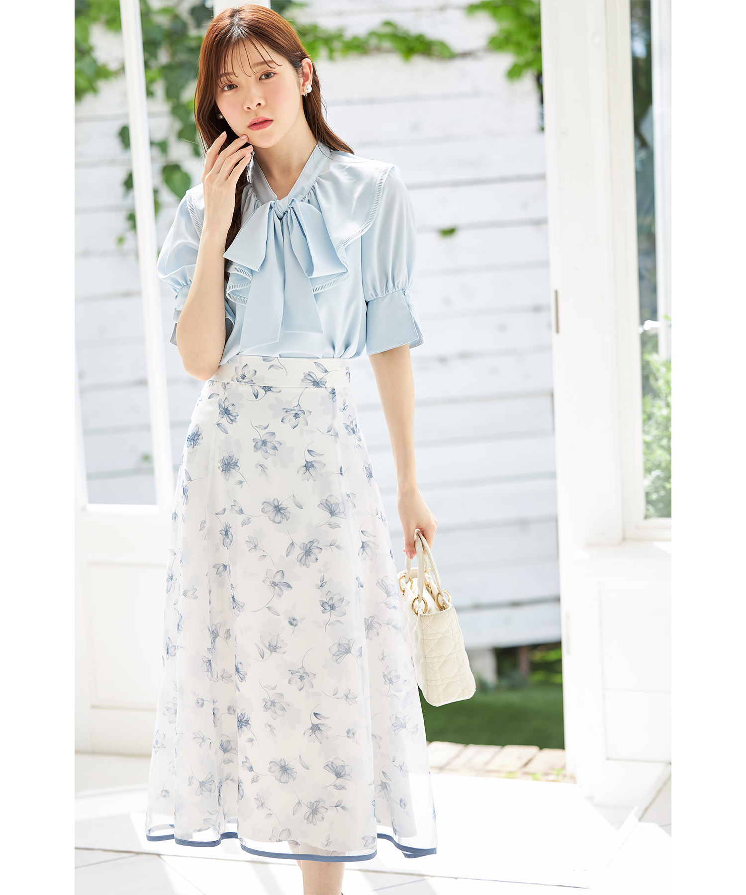[MIM the wardrobe] 韓国☆CATHOOD UV FLOWER T-SHIRT 全2色 캣후드 UV 플라워 티셔츠_화이트 - MIM THE WARDROBE