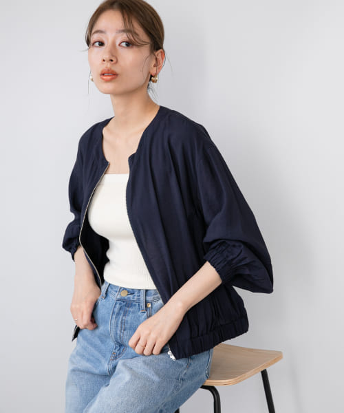 【未使用近】 定価¥27,500ギャザー ライトブルゾン春ジャケット手洗い可 未使用近】 定価¥27,500ギャザー ライトブルゾン春ジャケット