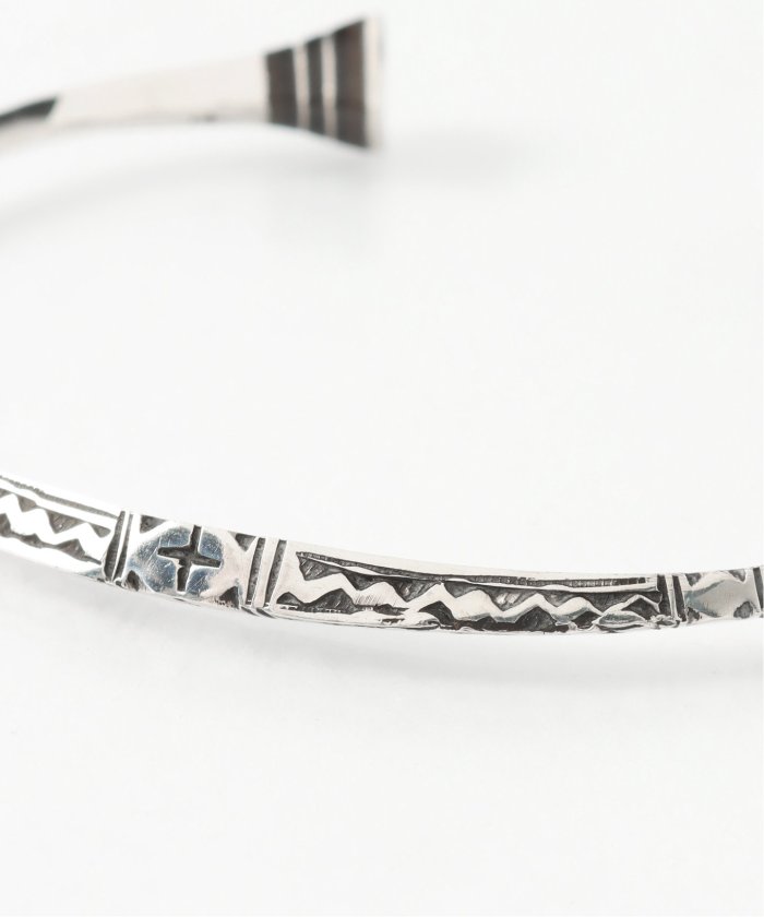 Adawat’n Tuareg TAFOUKT バングル　トゥモローランド Adawat'n Tuareg シルバー バングル｜トゥモローランド 公式通販
