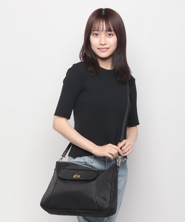 セール 50%OFF】ペルケ perche ナイロン牛革ヒネリかぶせ2way