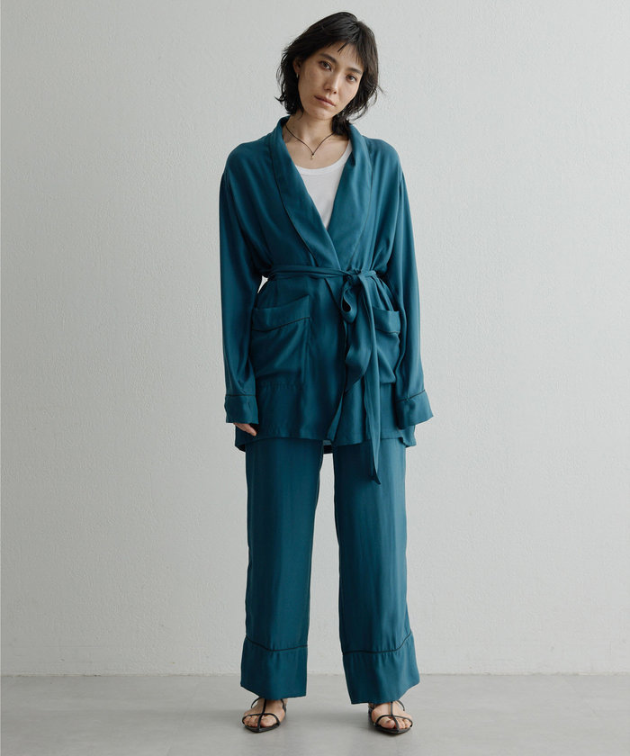 24SS 美品⭐ ウィムガゼット 長谷川京子さんコラボ ガウン 羽織 グリーン 24SS 美品⭐ ウィムガゼット 長谷川京子さんコラボ ガウン 羽織