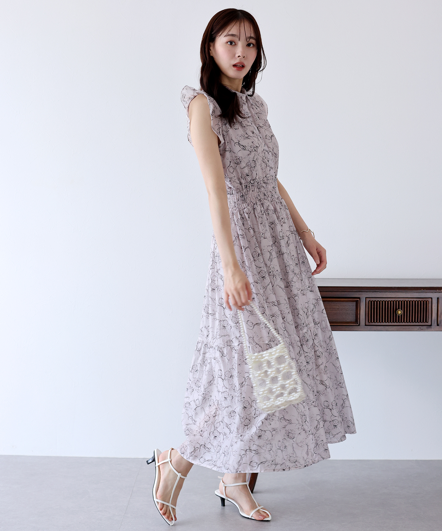 DINT ディント　花柄　ロング　ワンピース　フリル　フラワープリント DINT ディント 花柄 ロング ワンピース フリル フラワープリント