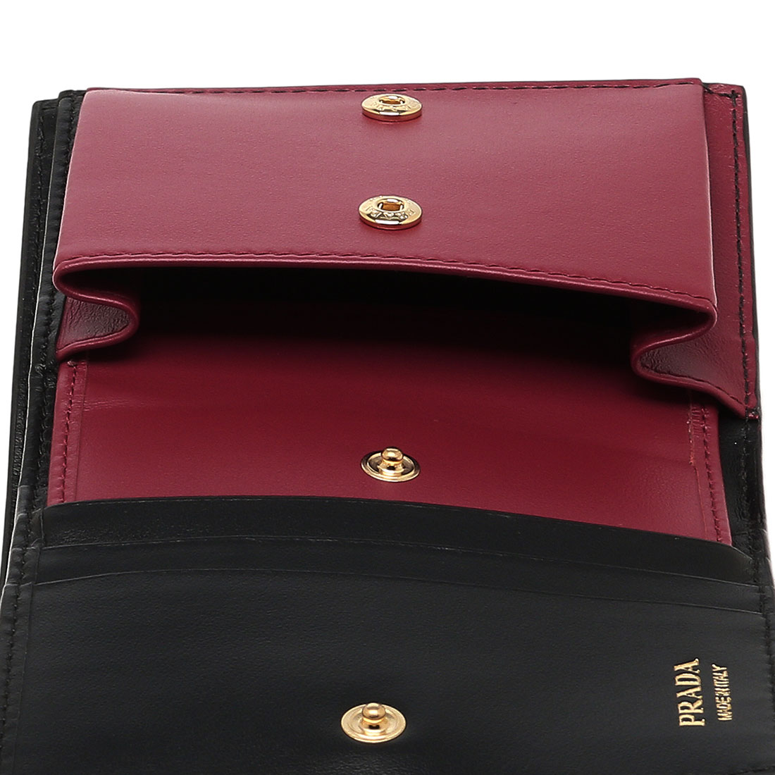 プラダ PRADA 二つ折り財布 トライアングルロゴ ブラック レッド プラダ PRADA 二つ折り財布 トライアングルロゴ ブラック レッド