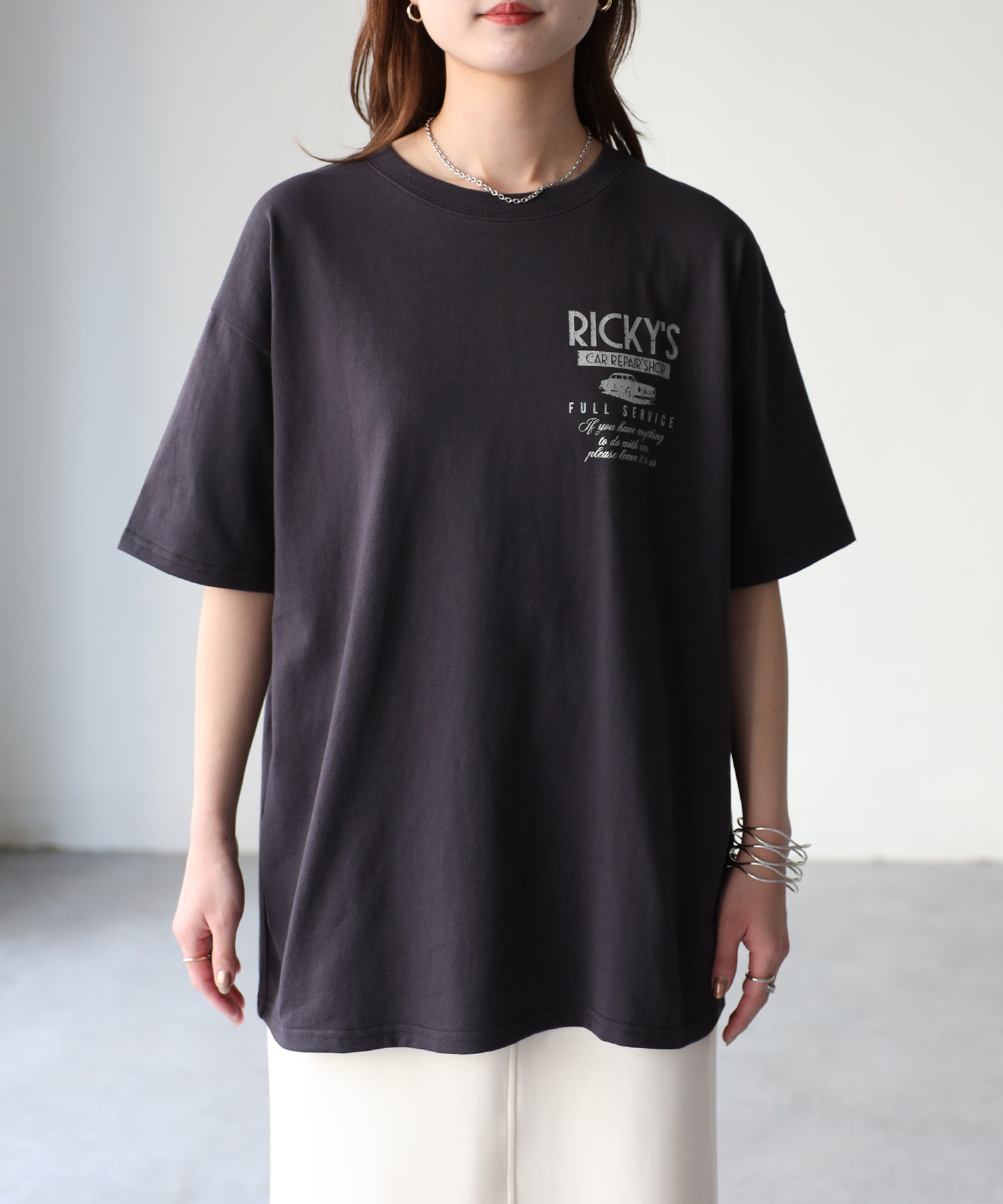 セール】リベリー Riberry 前後箔シルバープリントTシャツ セール】リベリー Riberry 前後箔シルバープリントTシャツ