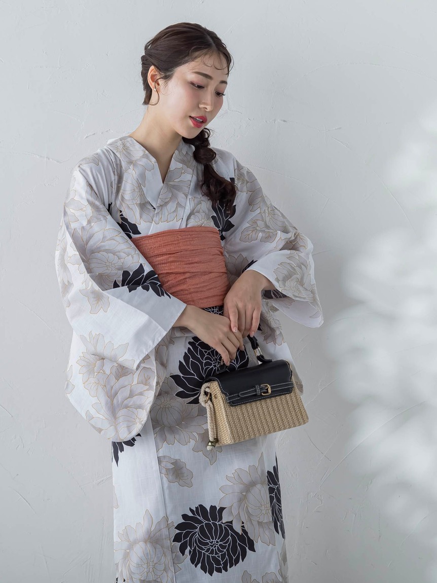 新品　コーエン 浴衣　花柄　白 新品！！コーエン 浴衣花柄白