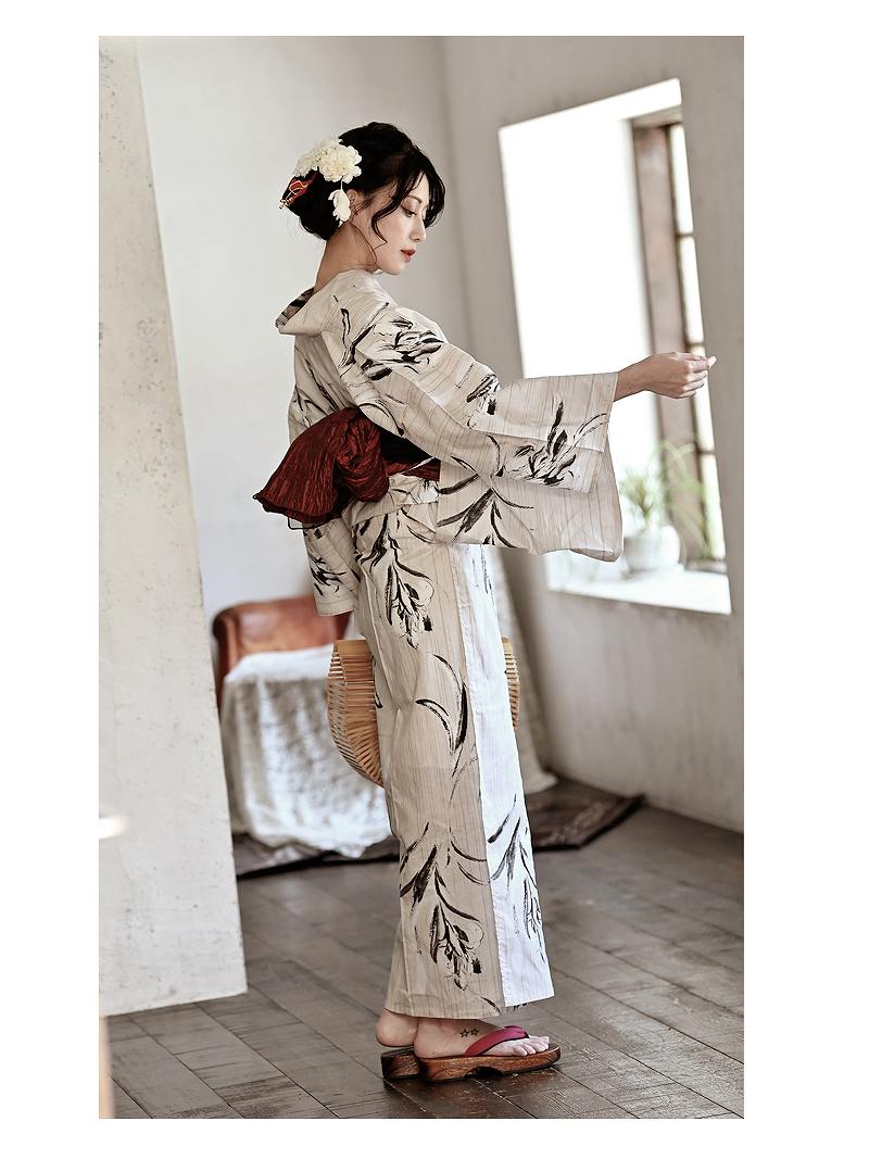 浴衣 大人 菖蒲 墨 大柄 高級 2点セット 夏浴衣 浴衣美人 花柄 浴衣 大人 菖蒲 墨 大柄 高級 2点セット 夏浴衣 浴衣美人 花柄