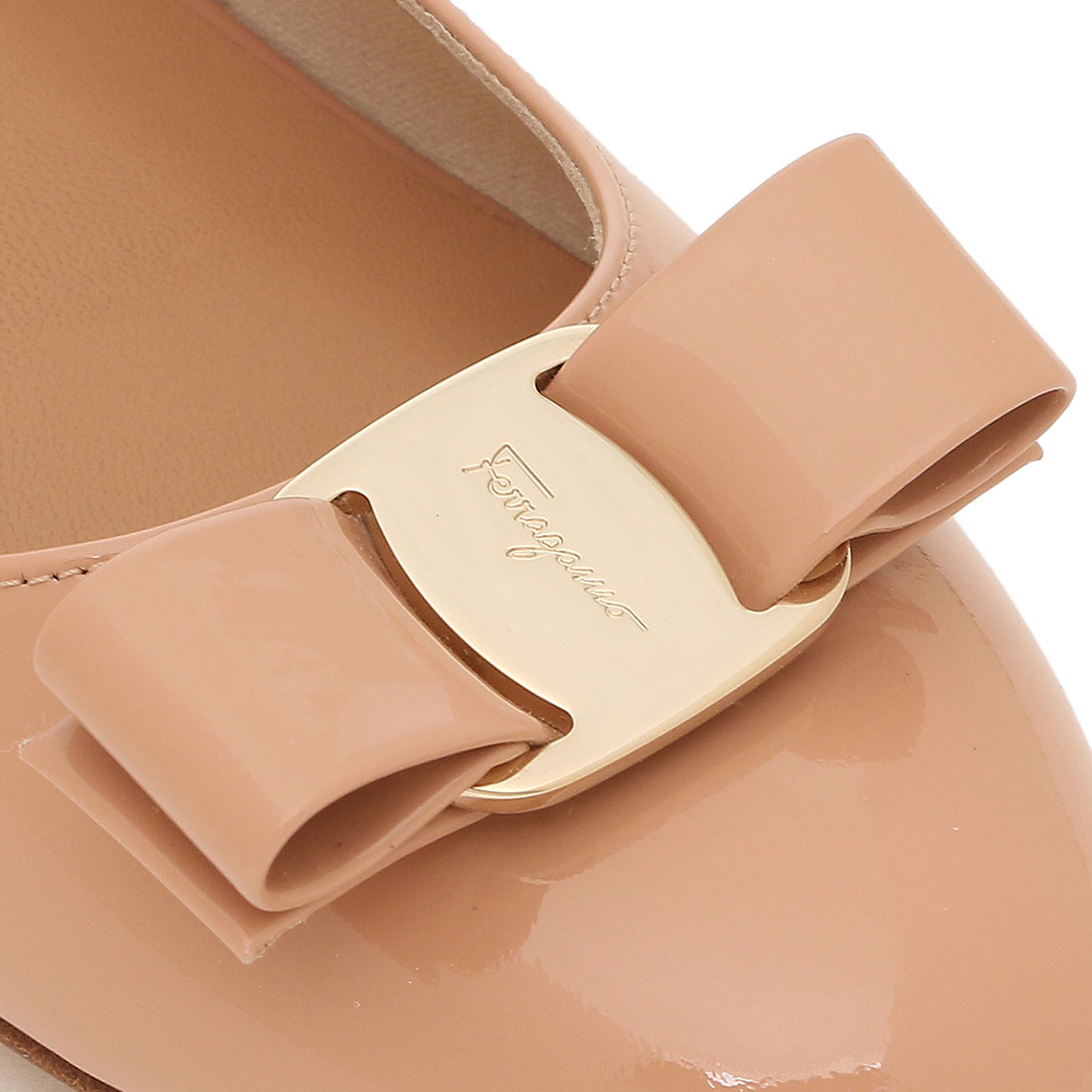 サルバトーレフェラガモ Salvatore Ferragamo パンプス ヴァラ サルバトーレフェラガモ Salvatore Ferragamo パンプス ヴァラ
