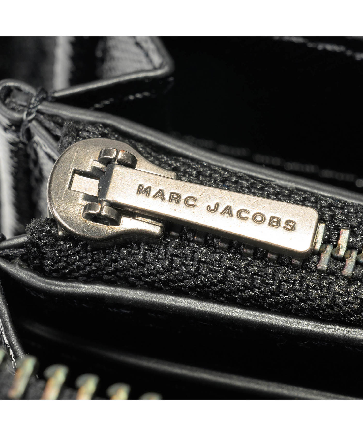 セール】マーク ジェイコブス MARC JACOBS 長財布 2F3SMP047S07 001(506241214) | マークジェイコブス( Marc  Jacobs) - d fashion