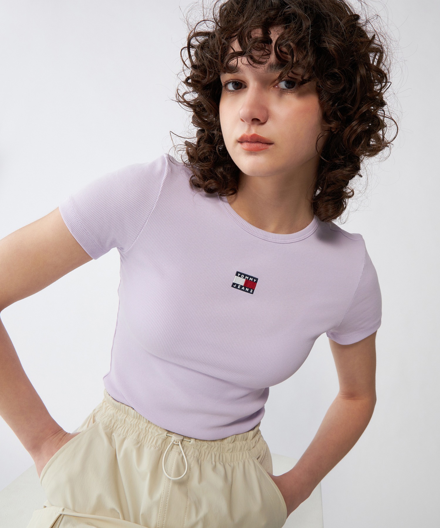 トミージーンズ TOMMY JEANS スリムバッジリブTシャツ(505901363