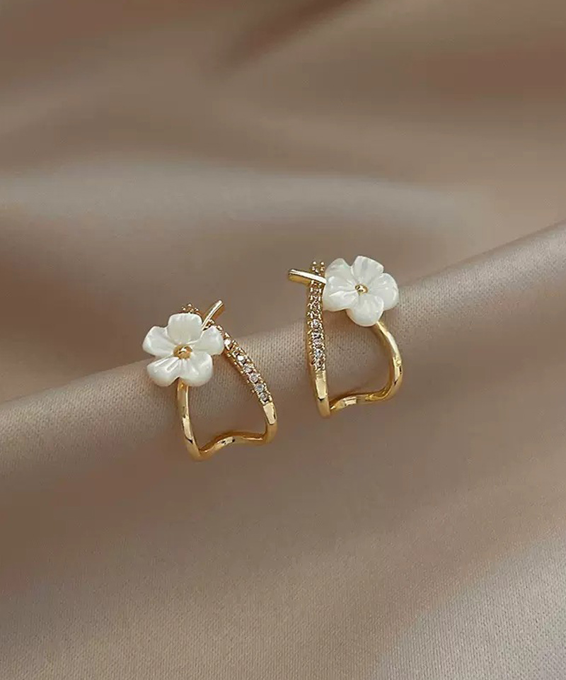 期間限定セール中！【DOLCE&GABBANA】スタッドピアス Jewel closet by L&Co. ピアス レディース メンズ プラチナ
